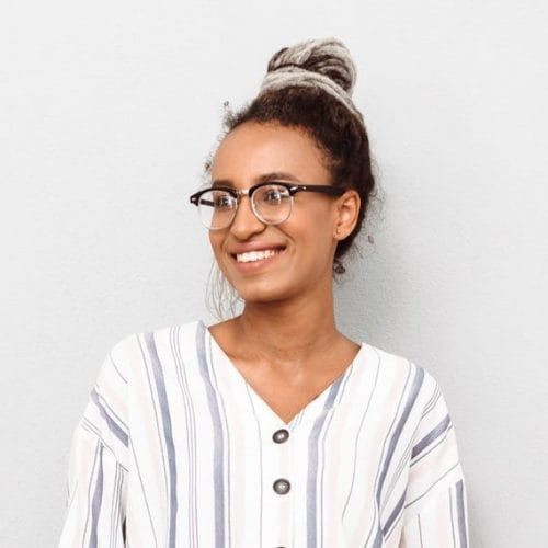 cheerful-smiling-young-african-business-woman-with-dreads-isolated-over-white-wall-background–e1626782462952.jpg cheerful-smiling-young-african-business-woman-with-dreads-isolated-over-white-wall-background--e1626782462952.jpg